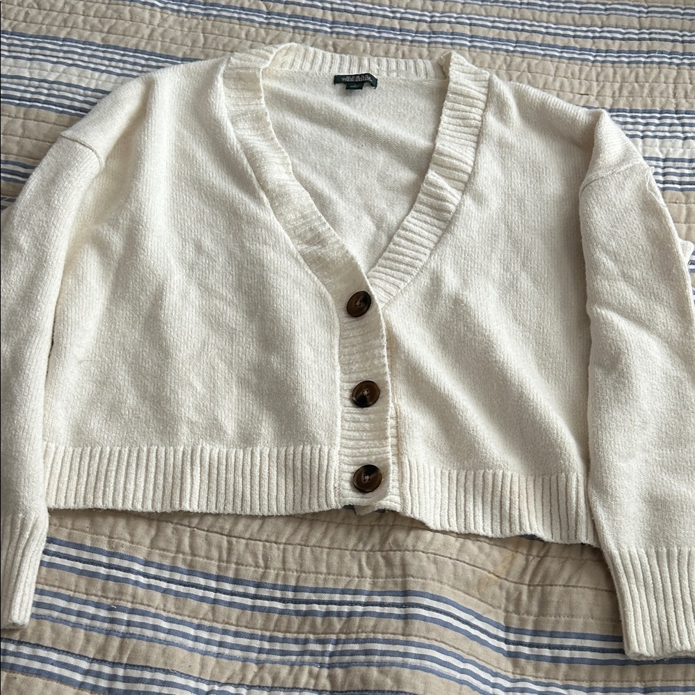 Wild Fable Cream Cardigan with 3 buttons, size small,EUC - Picture 1 of 3